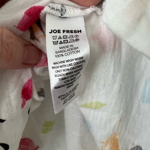 Joe fresh super cute 80’s top - Picture 3 of 5